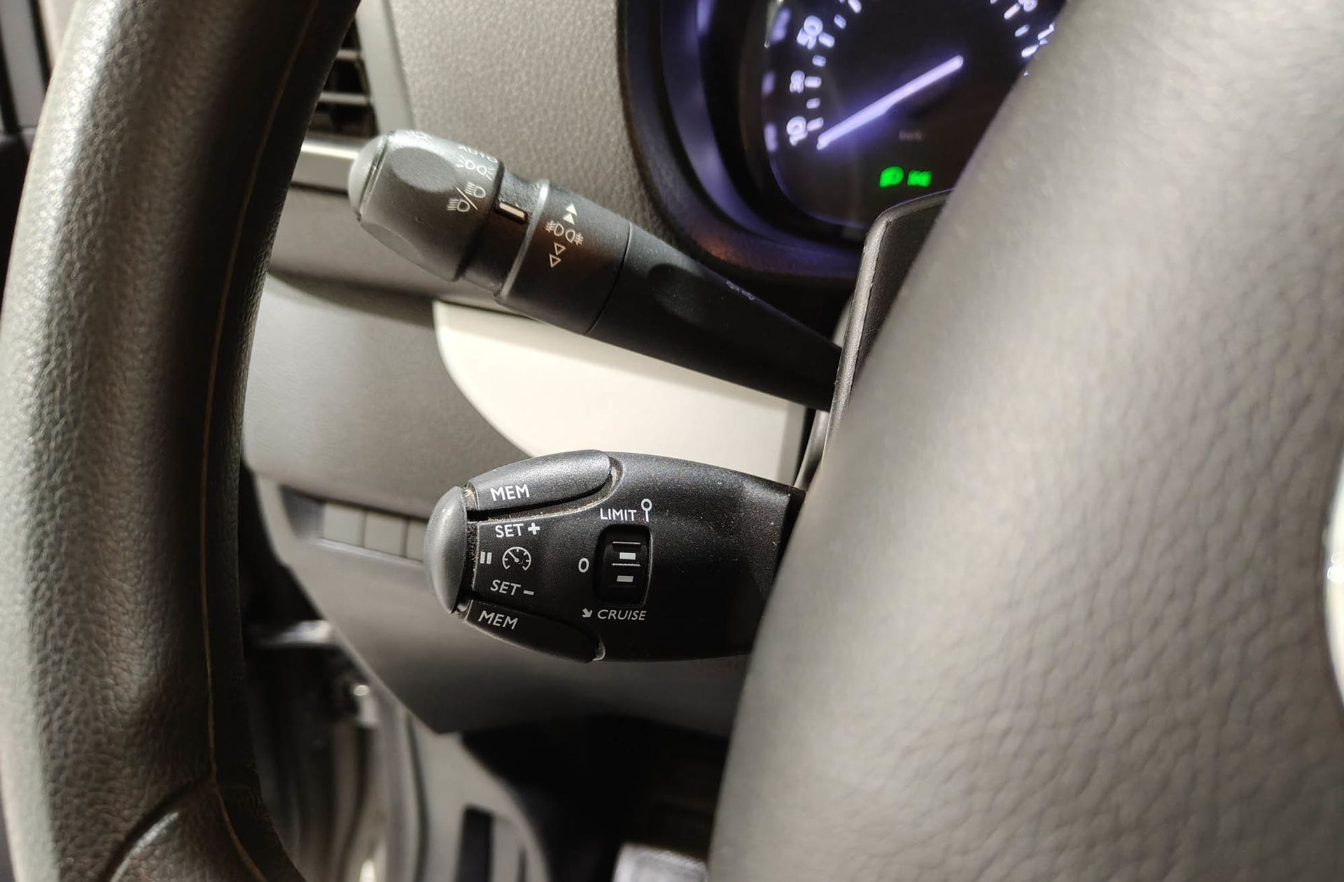 Toyota Proace Verso 2.0D VX Plus Shuttle L1 9 plazas - foto 24