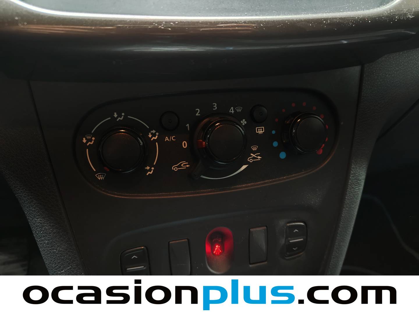 Equipamiento del Dacia Sandero Dacia Sandero dCi 90 Stepway (90 CV)