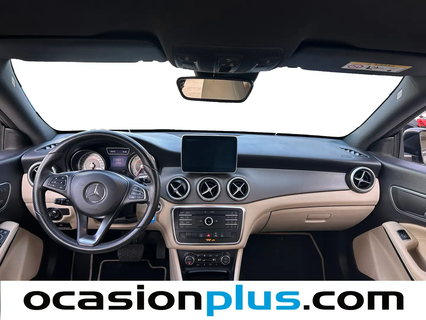 Foto Mercedes CLA Mercedes-Benz CLA Shooting Brake CLA 220 d Urban  (177 CV)