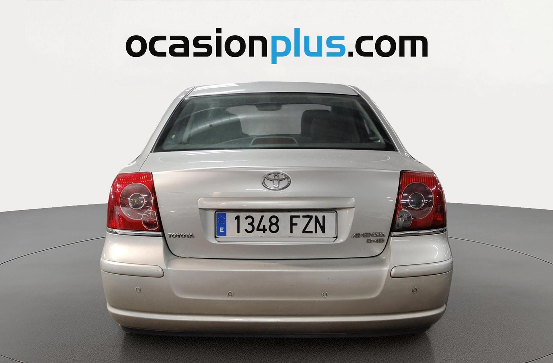 Toyota Avensis 2.2 D-4D Executive - foto 13