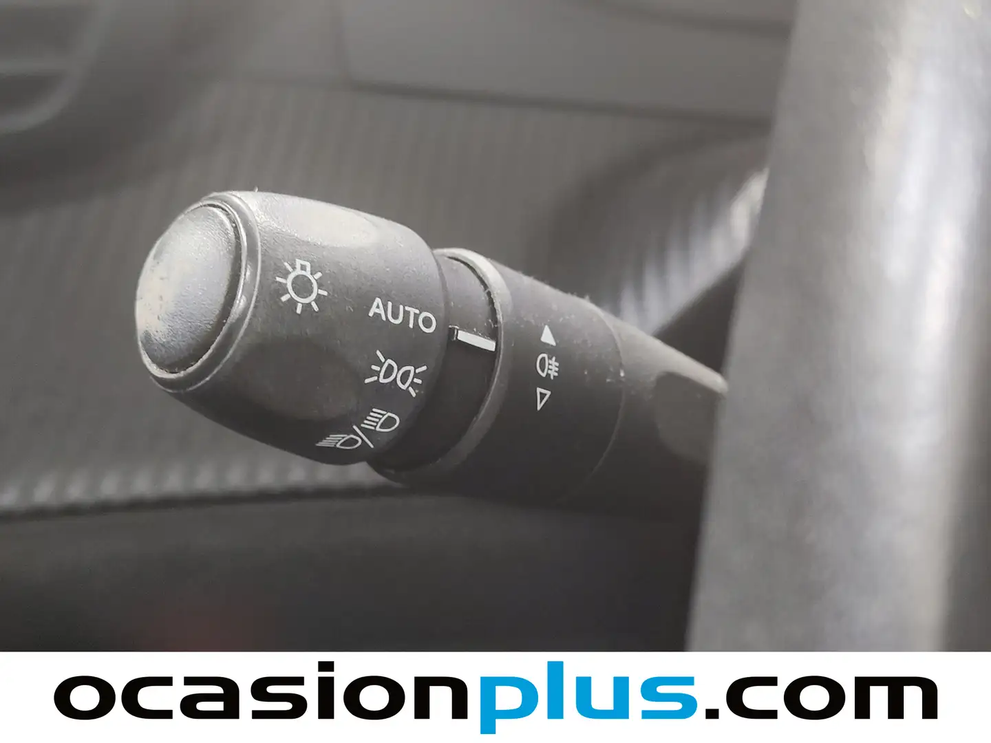 Foto Peugeot 2008 Peugeot 2008 BlueHDi 110 Allure (110 CV)