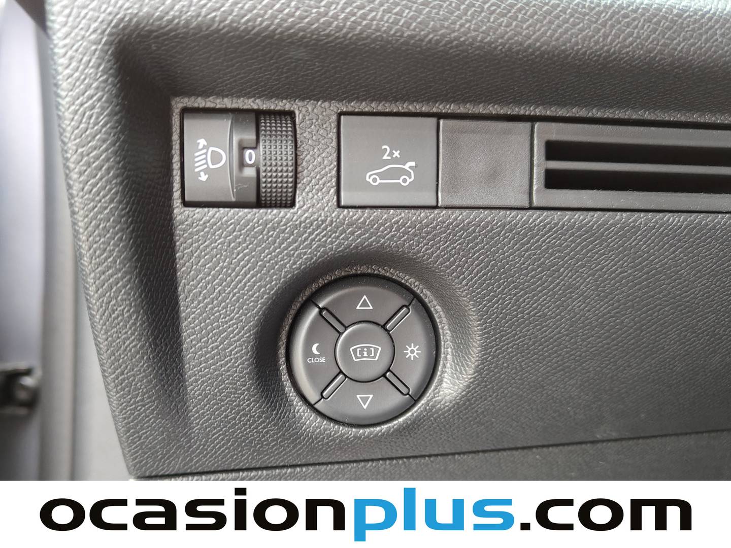 Foto Citroën C4 X Citroen C4 X BlueHDi 130 S&S Max EAT8 (131 CV)