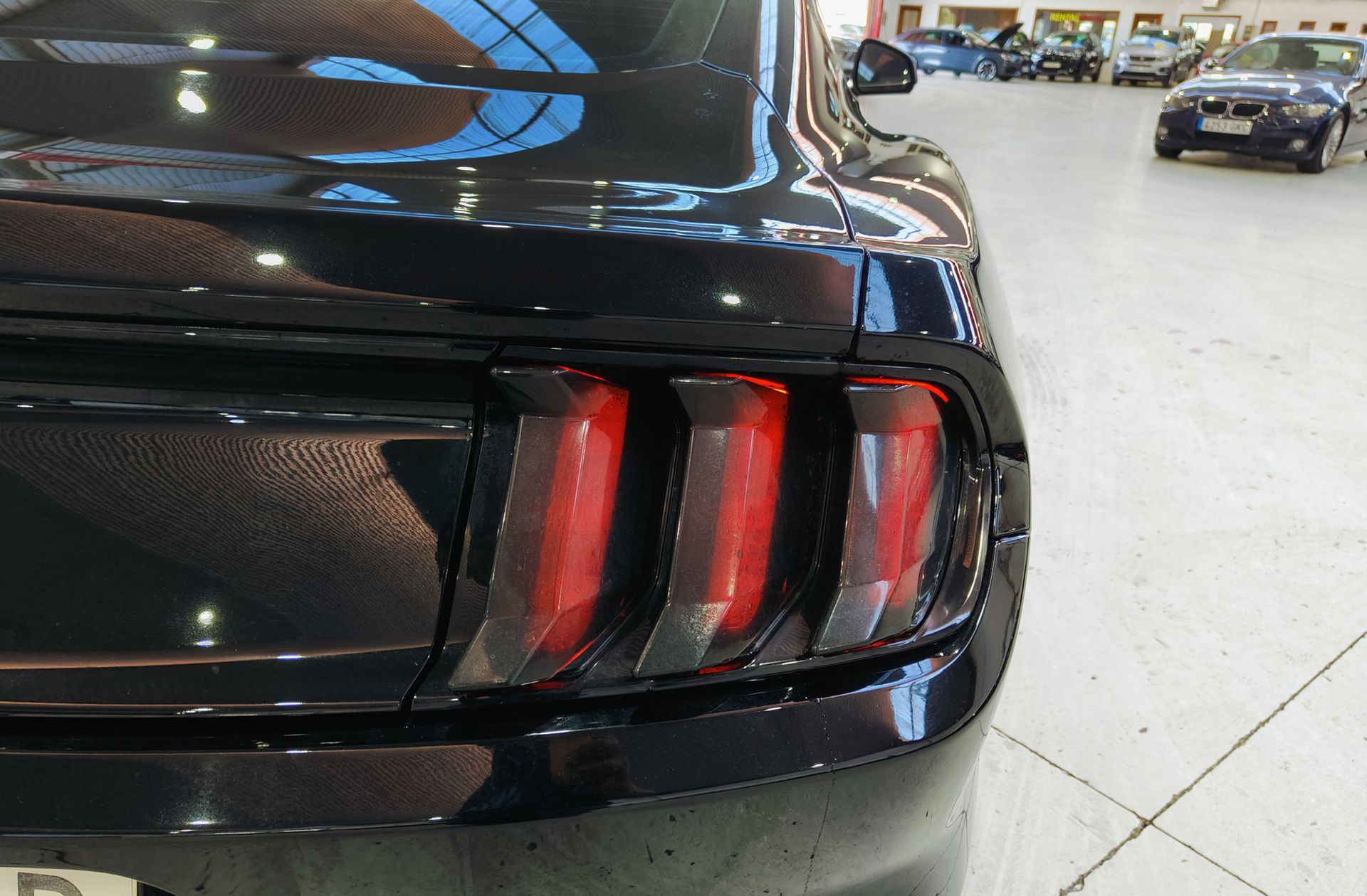 Ford Mustang 2.3 EcoBoost Mustang (Fastback) - foto 19