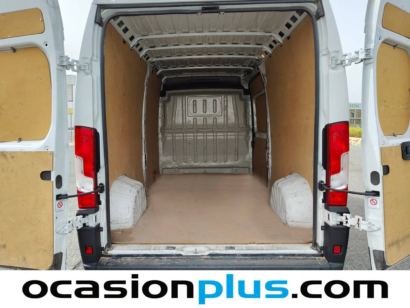 Foto asientos traseros Peugeot Boxer Peugeot Boxer Furgon BlueHDi 140 S&S 335 L3H2 (140 CV)