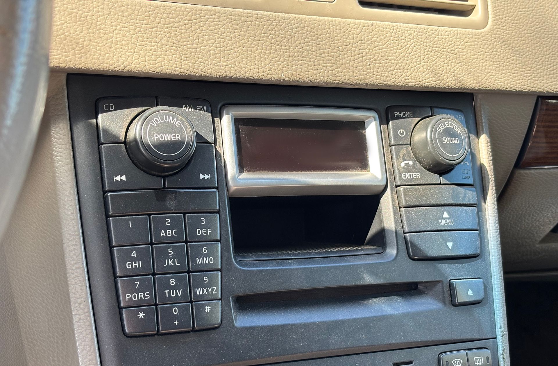 Volvo XC90 2.4D Geartronic Momentum - foto 23