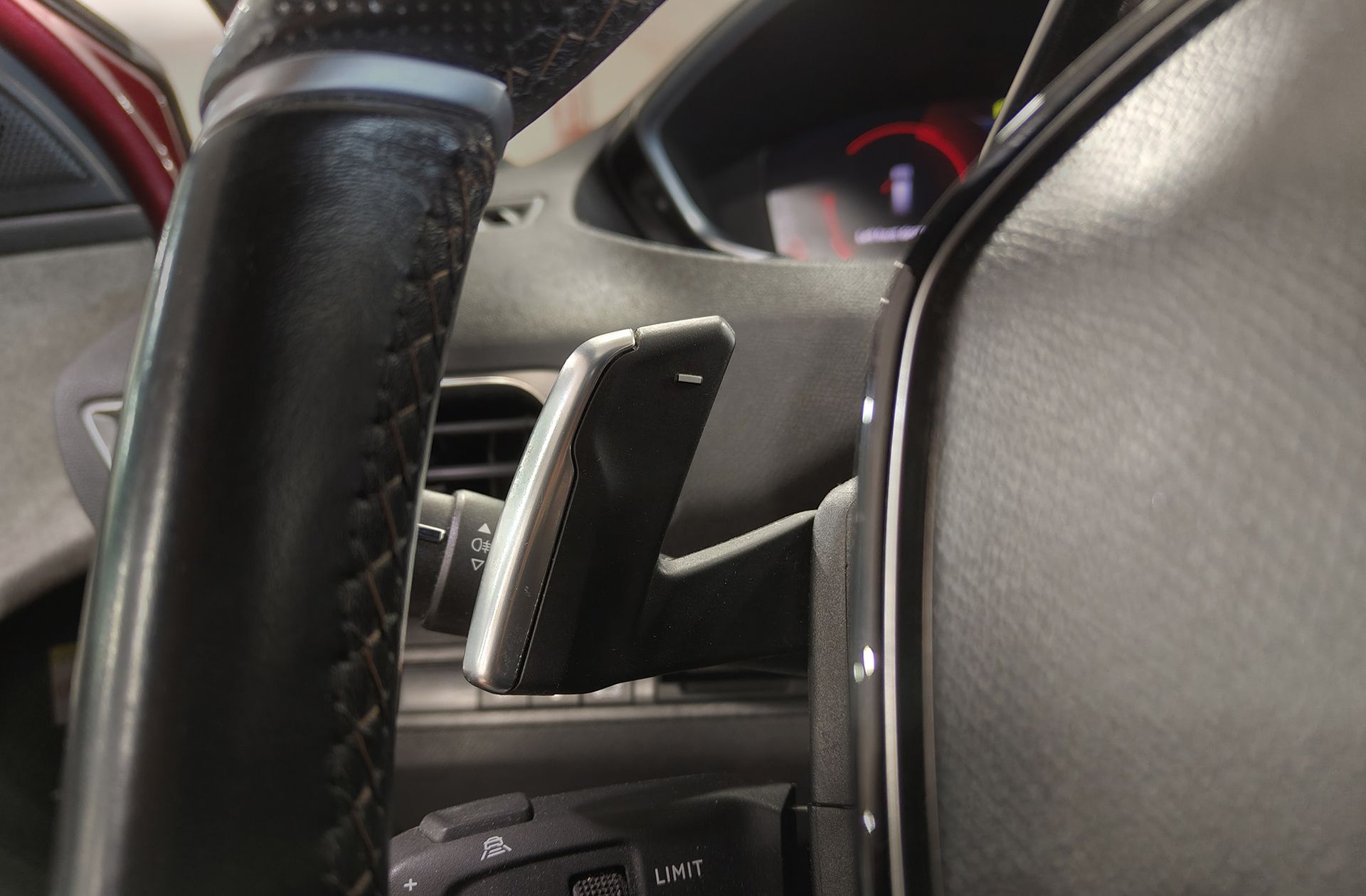 Peugeot 5008 PureTech 130 GT EAT8 7 plazas - foto 32