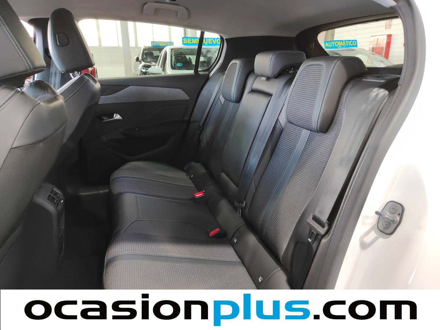 Foto asientos traseros Peugeot 308 Peugeot 308 PureTech 130 S&S Allure (130 CV)