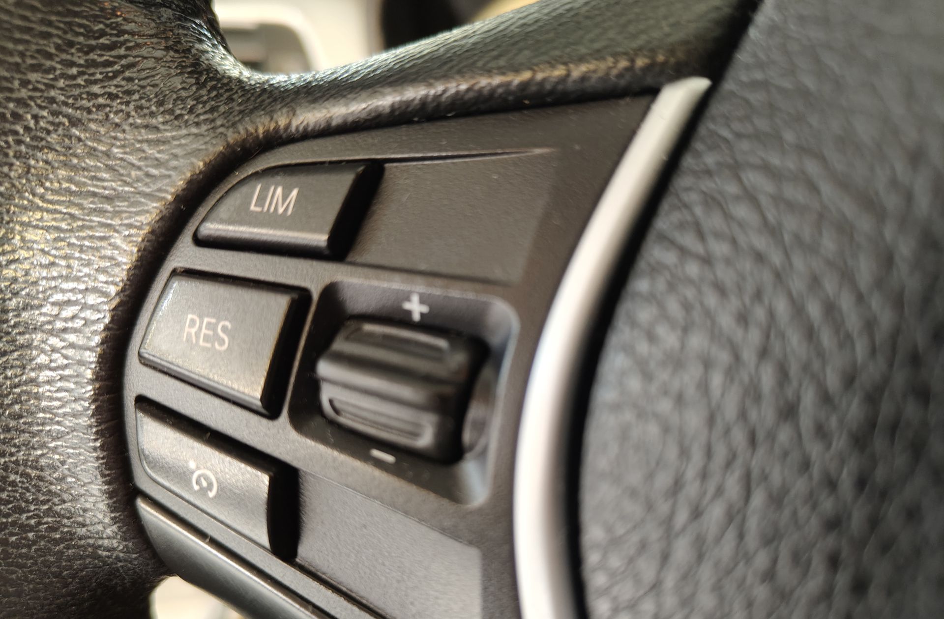 BMW Serie 3 318d Touring - foto 26