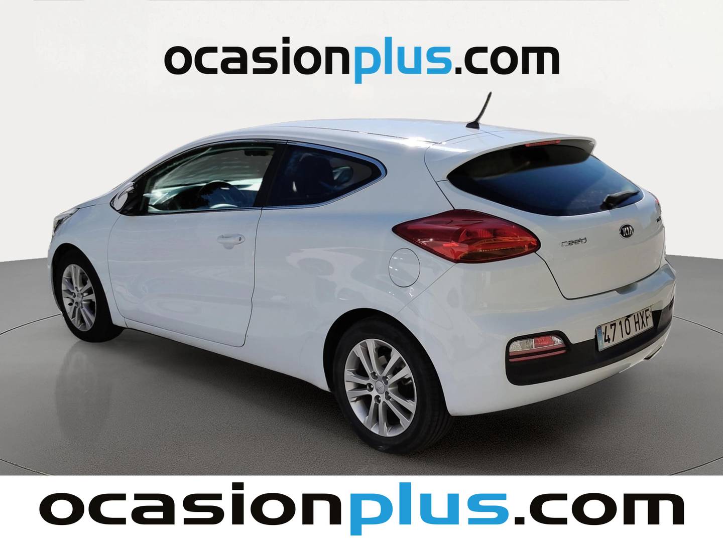Foto trasera KIA Ceed KIA Ceed 1.6 CRDi VGT Drive (128 CV) izquierda