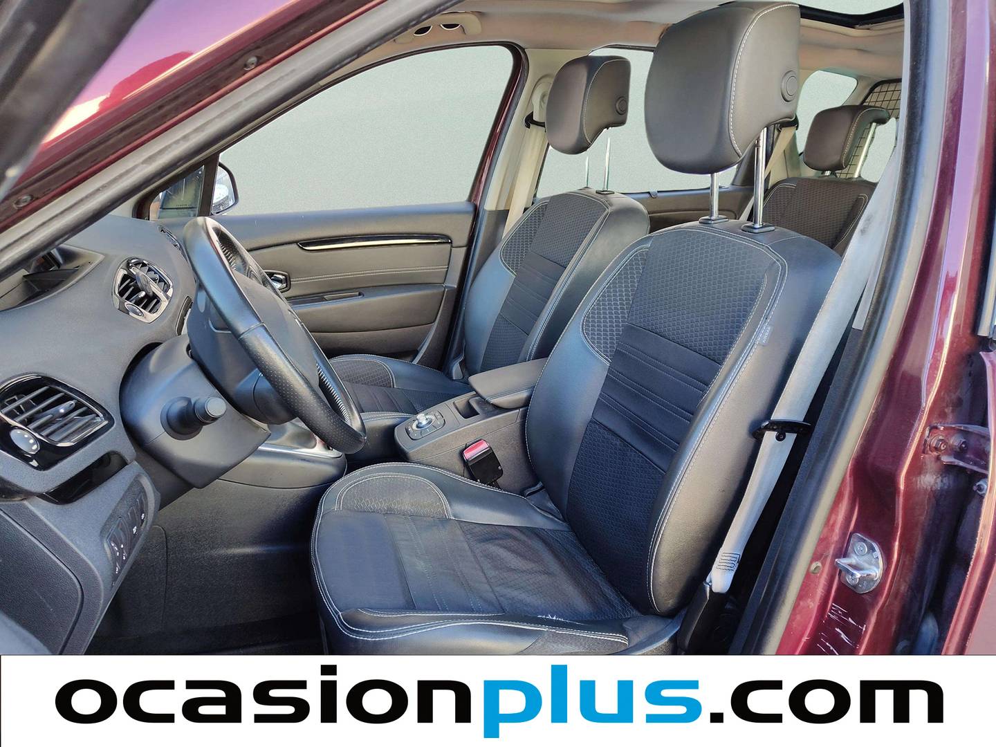 Foto asientos delanteros Renault Scénic Renault Scenic 1.5 dCi Bose Energy eco2 (110 CV)