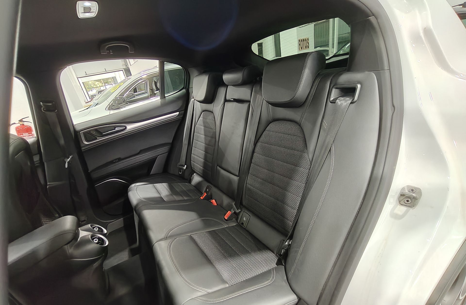 Alfa Romeo Stelvio 2.2 Diesel Sprint RWD - foto 11