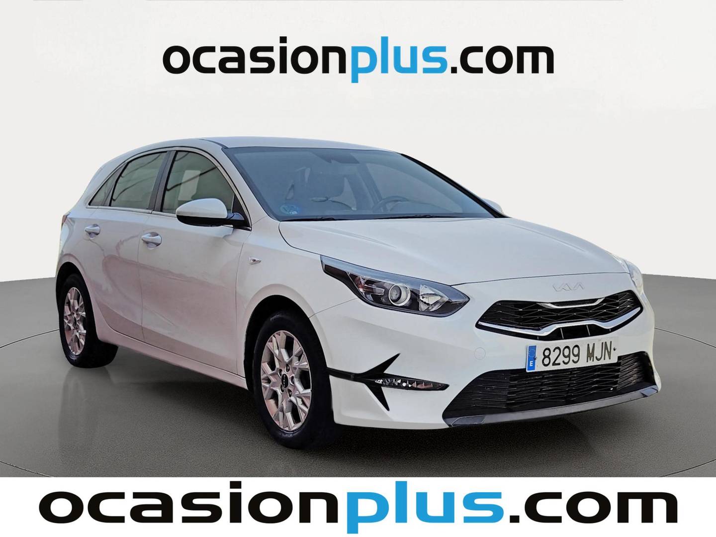 Foto delantera KIA Ceed KIA Ceed 1.6 MHEV iMT Drive (136 CV) derecha