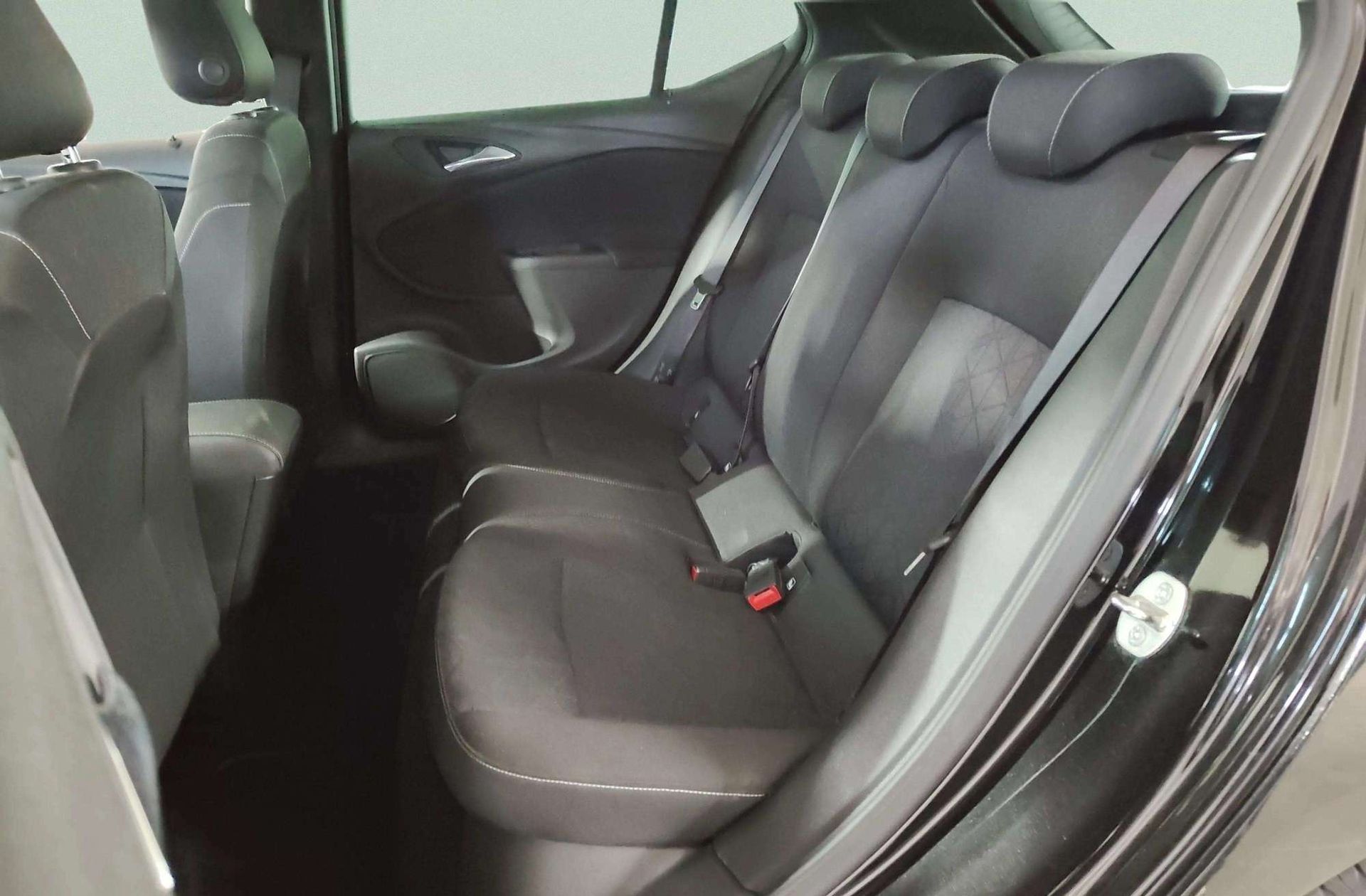 Opel Astra 1.6 CDTI 120 Aniversario - foto 12