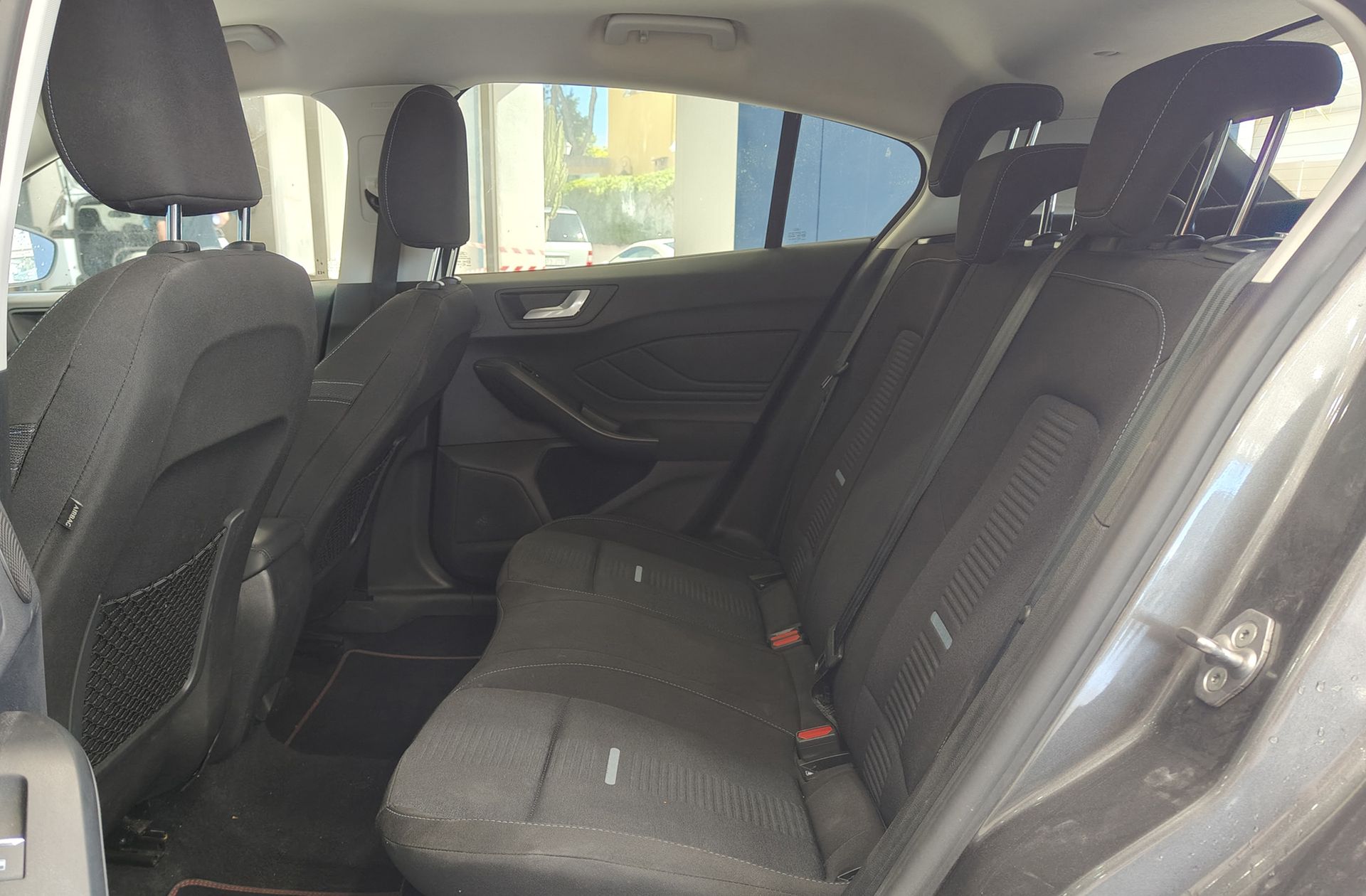 Ford Focus 1.0 EcoBoost MHEV Active - foto 9