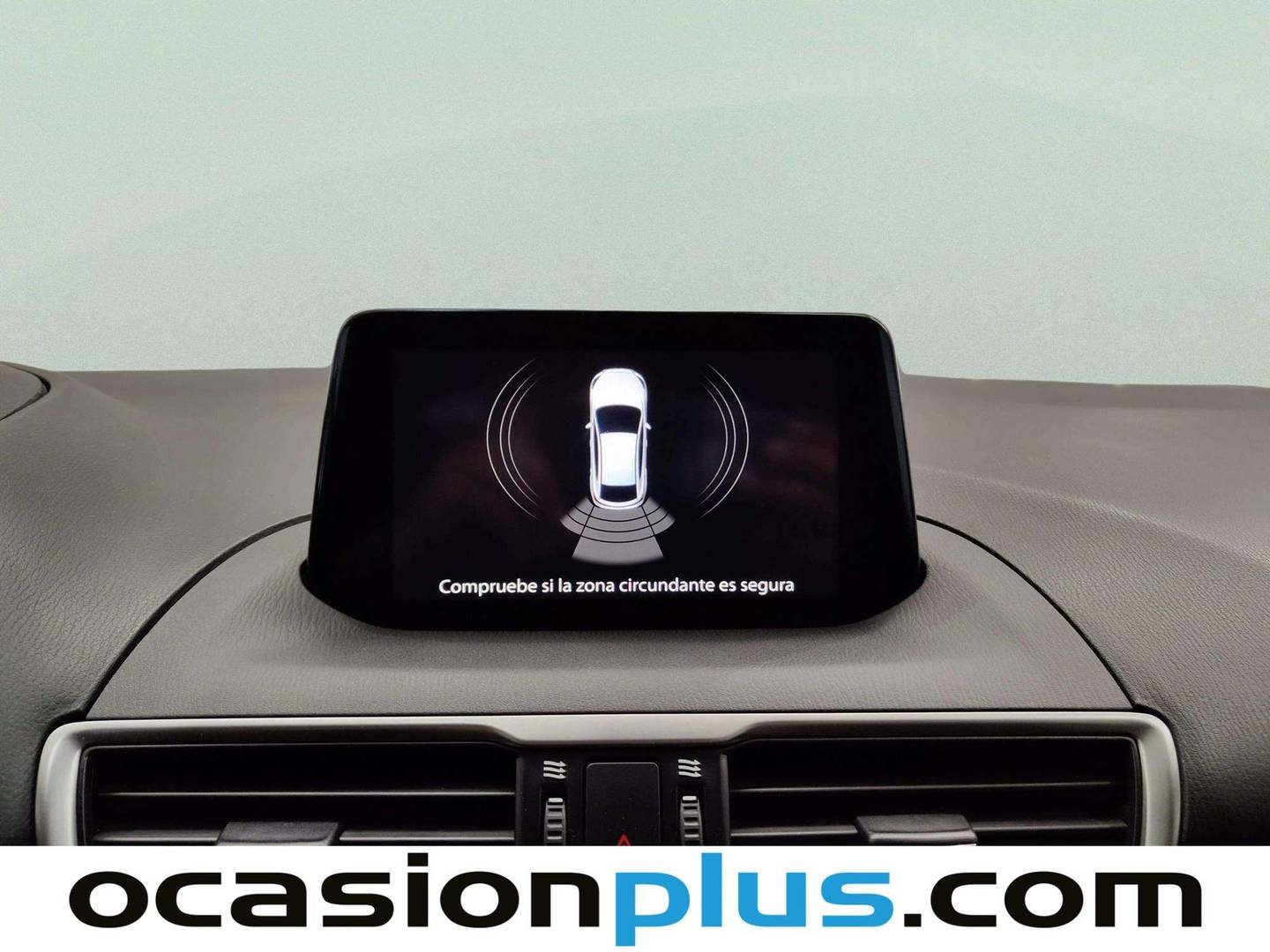 Equipamiento del Mazda Mazda 3 Mazda Mazda 3 2.0 SKYACTIV-G Origin+Navegador (120 CV)