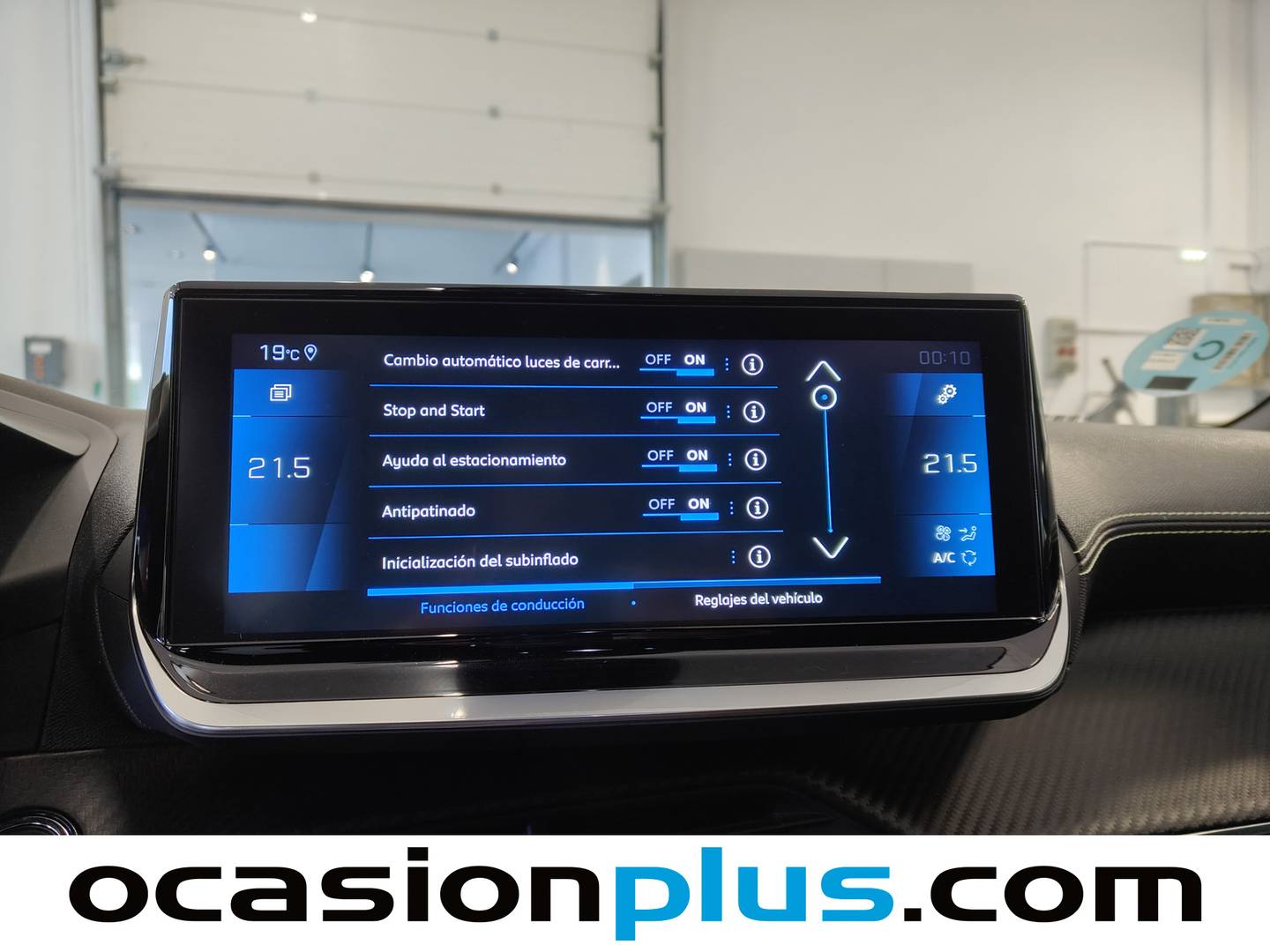 Foto Peugeot 2008 Peugeot 2008 PureTech 130 S&S GT (130 CV)