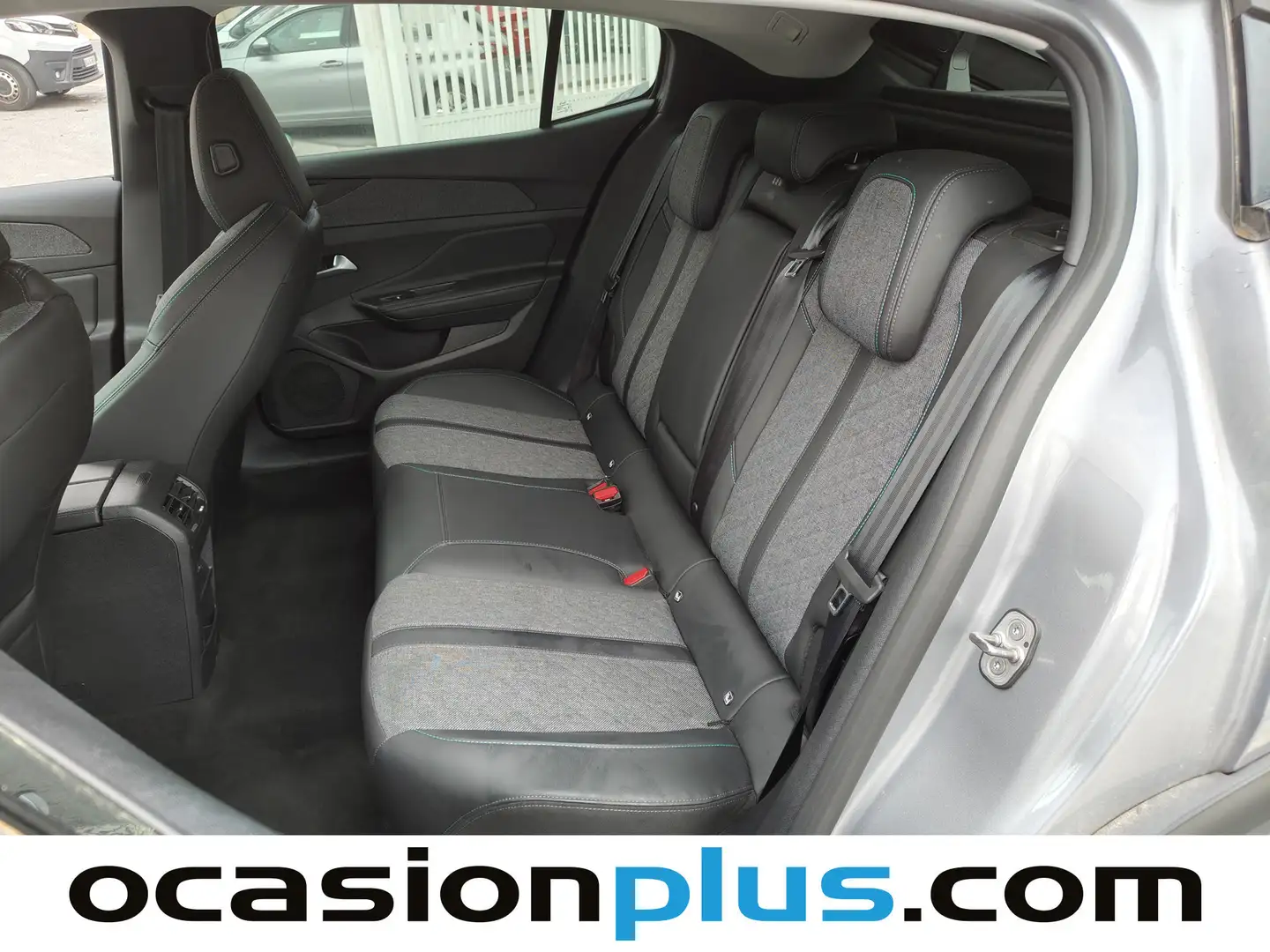 Foto Peugeot 408 Peugeot 408 Puretech 130 Allure EAT8 (130 CV)