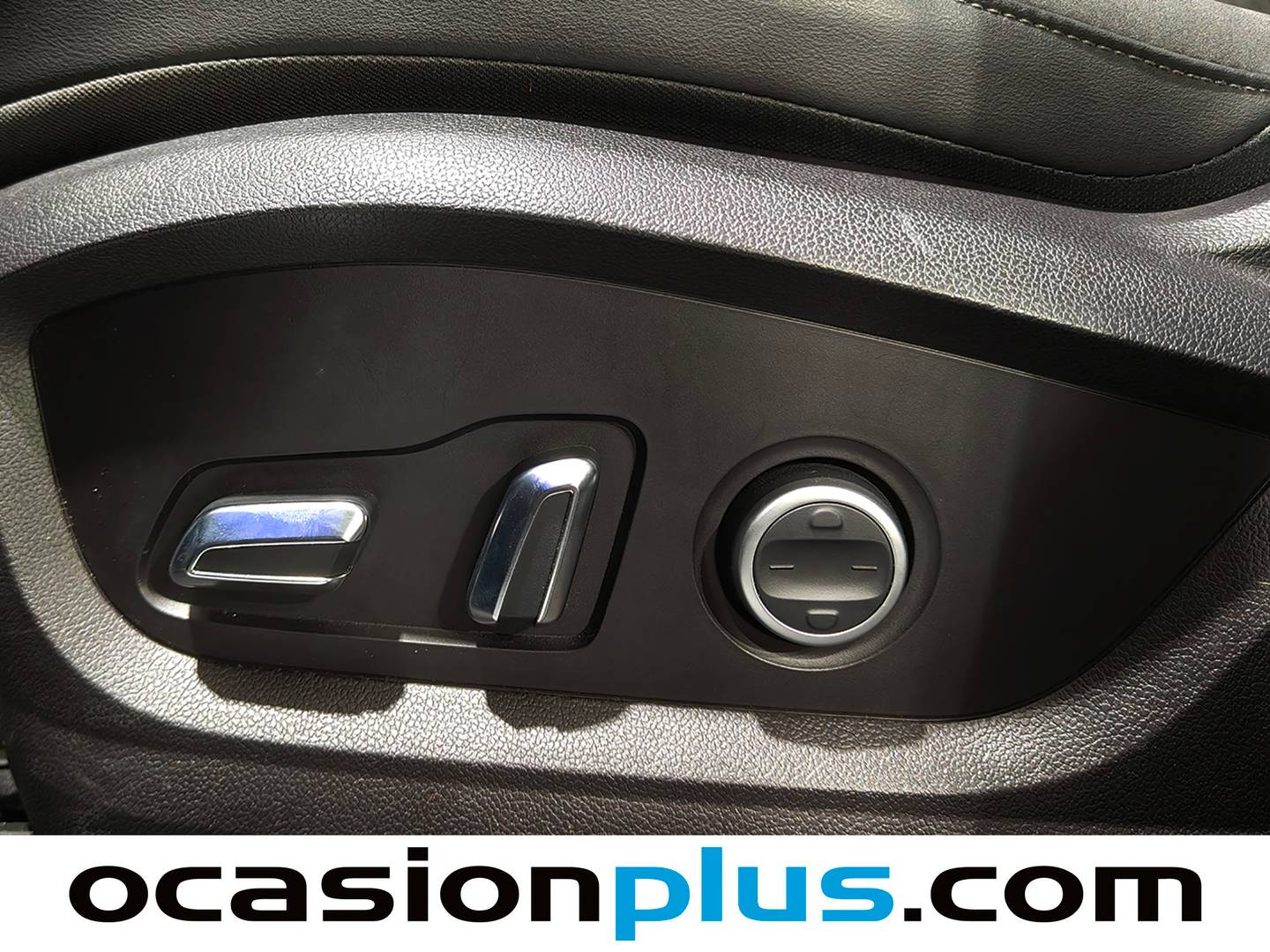 EBRO S800 EBRO S800 1.6 TGDI Premium DCT (147 CV) 7 Plazas 147cv