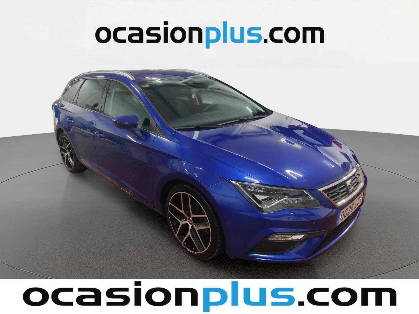 Foto delantera Seat León Seat León ST 1.5 EcoTSI S&S FR Edition (130 CV) derecha