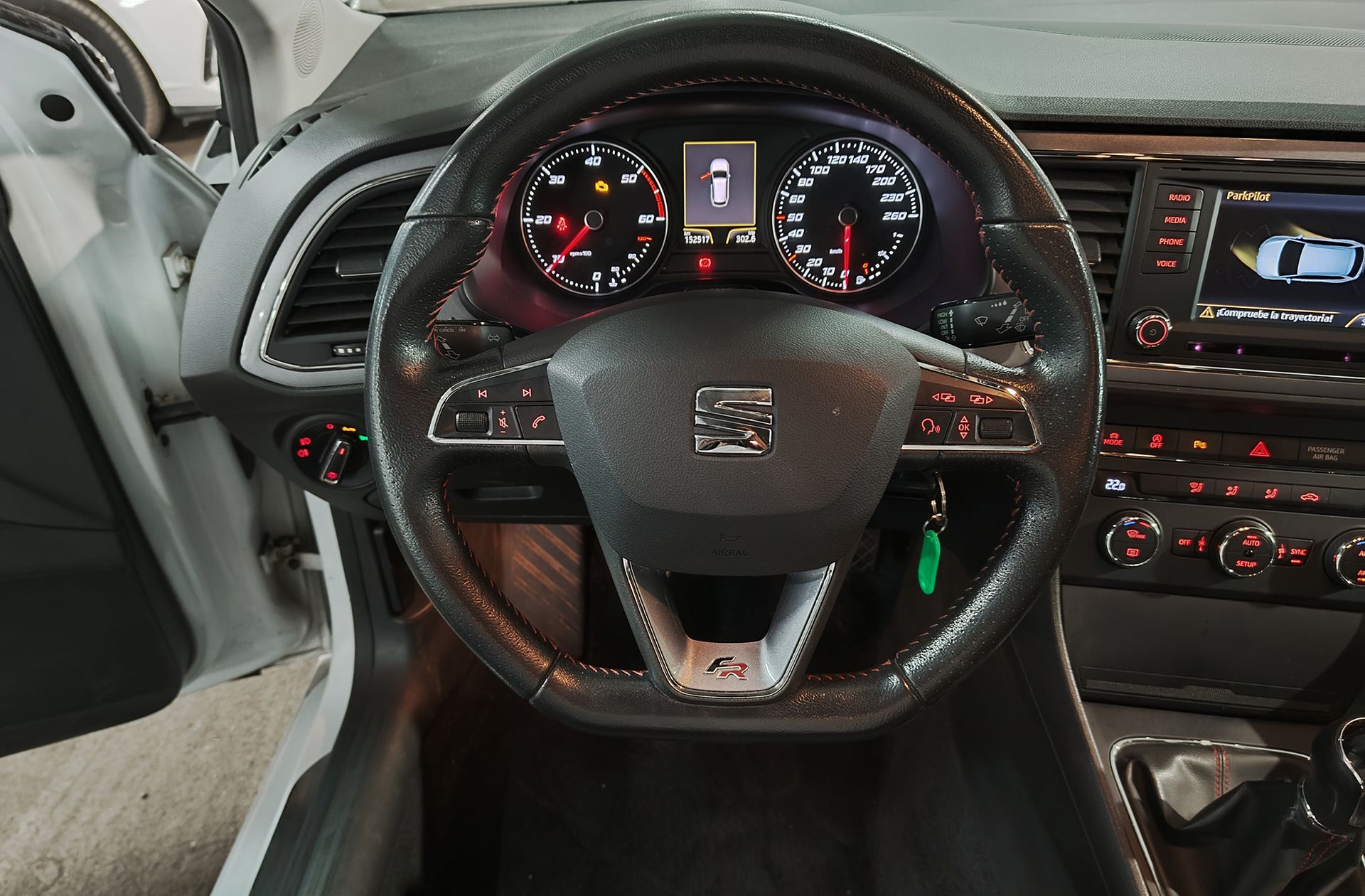 SEAT León 2.0 TDI FR - foto 23