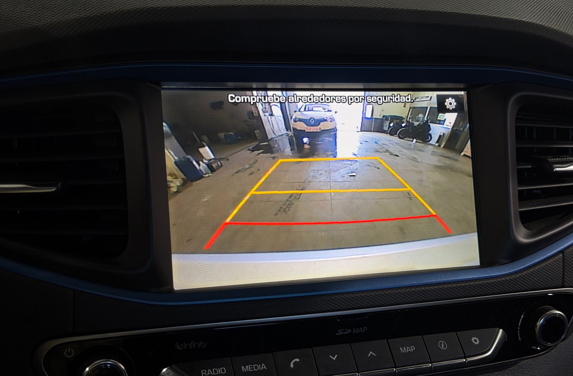 Hyundai Ioniq 1.6 GDI HEV Tecno DT - foto 8