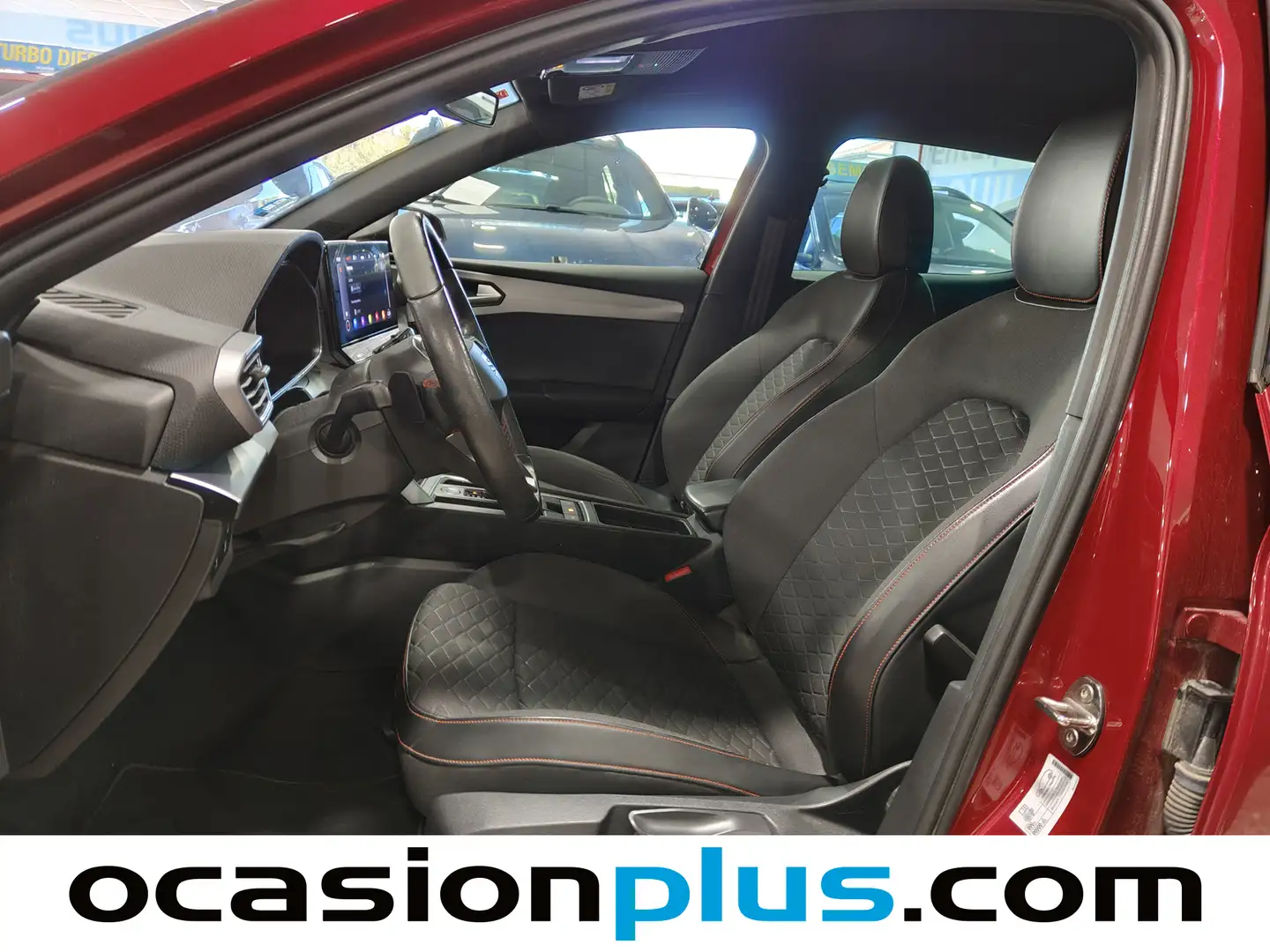 Foto Seat León SEAT León 1.5 eTSI S&S FR Go L DSG (150 CV)