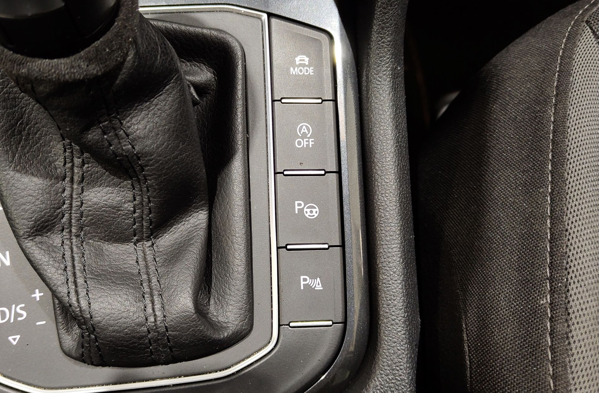 Volkswagen Tiguan Advance 1.5 TSI DSG Paquete R-Line - foto 34