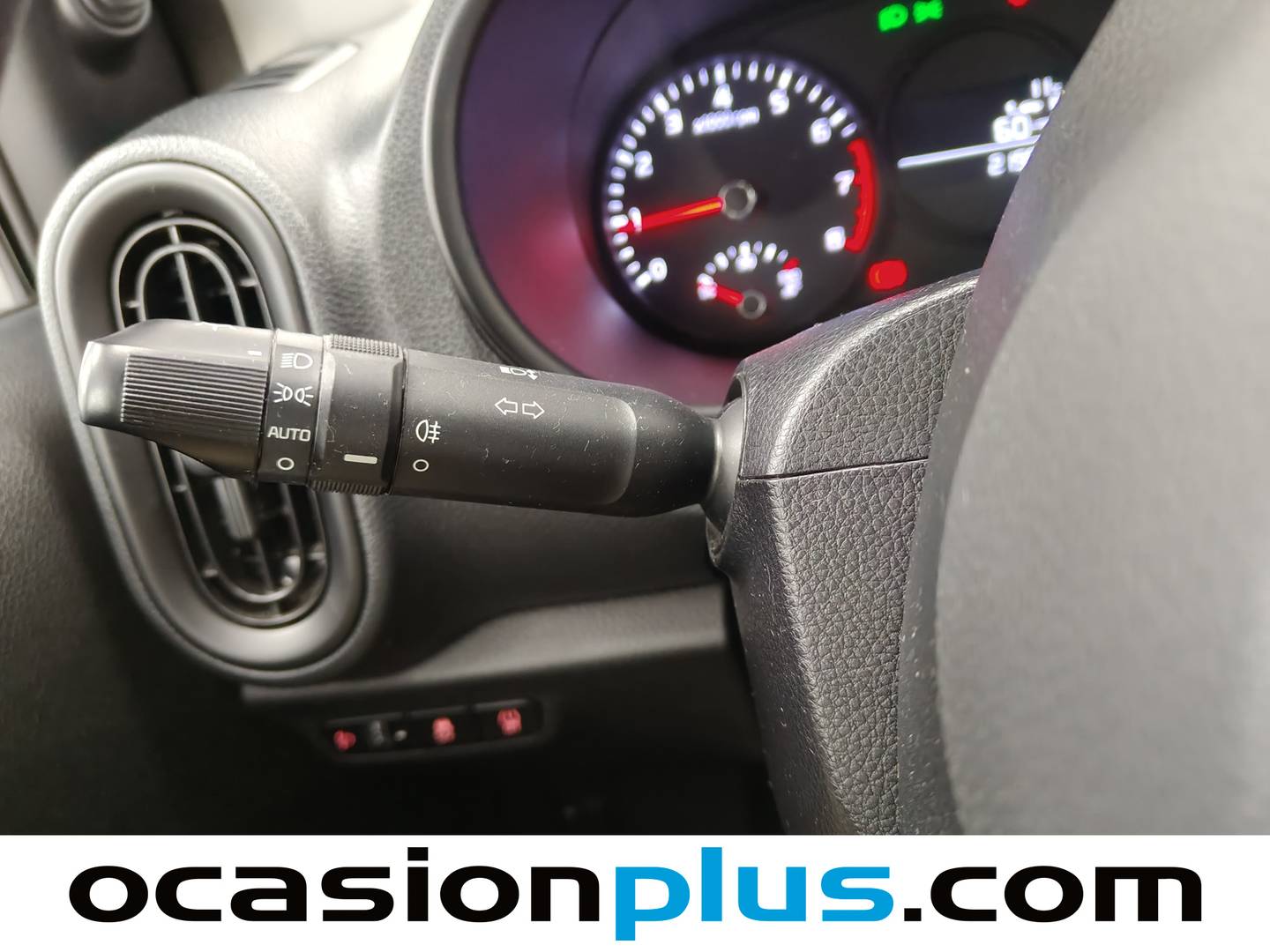 Extras y acabados del KIA Picanto KIA Picanto 1.0 CVVT Concept (67 CV)