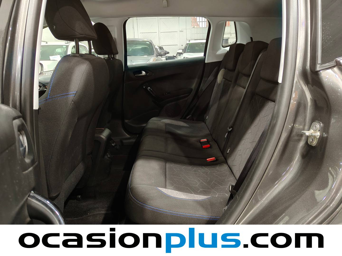 Foto asientos traseros Peugeot 2008 Peugeot 2008 PureTech Signature (82 CV)