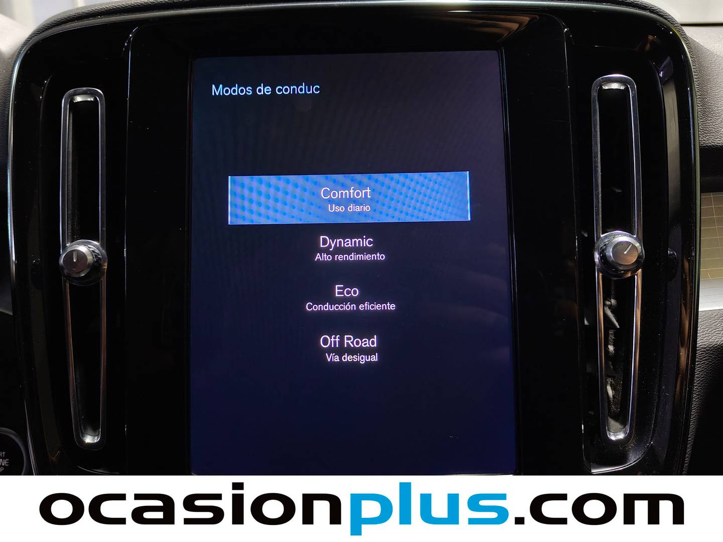 Acabados Volvo XC40 Volvo XC40 T3 Business Plus Auto (163 CV)