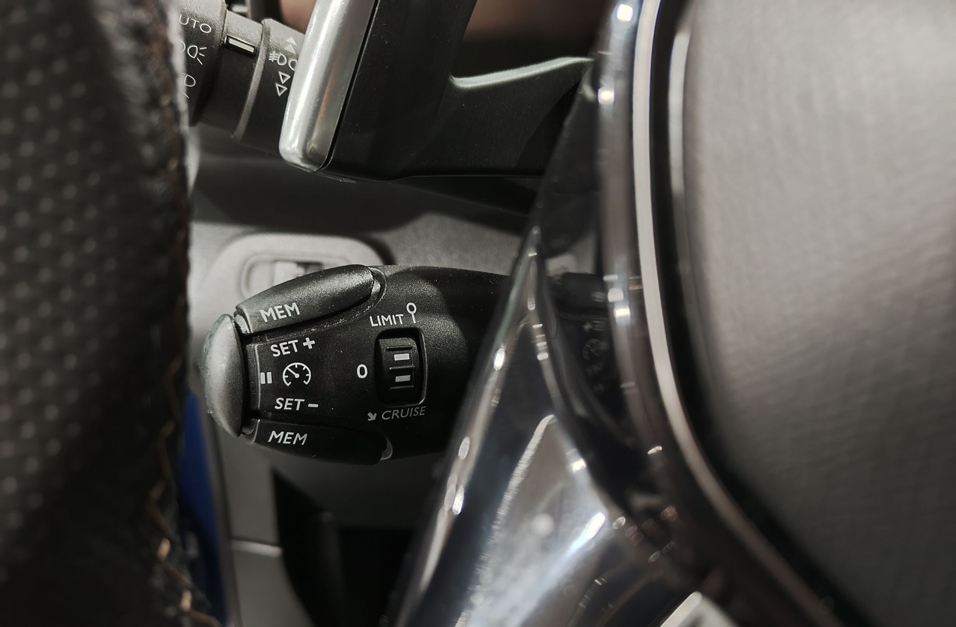 Peugeot Rifter BlueHDi 130 GT Line Standard EAT8 - foto 30