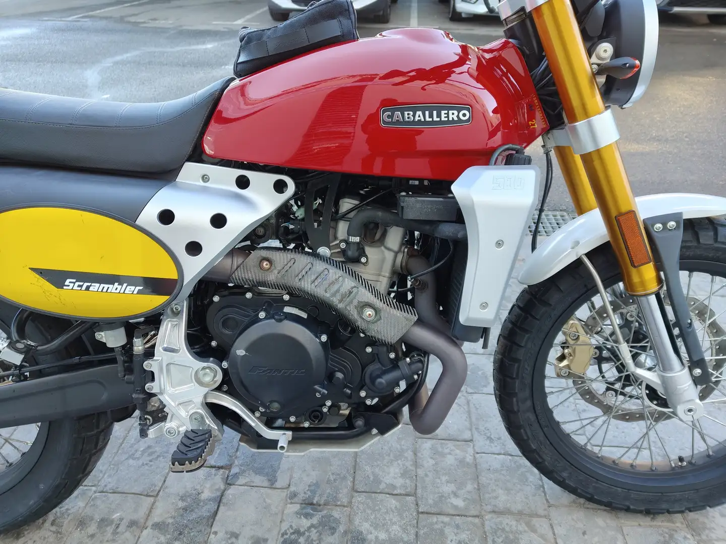 Foto Fantic Caballero Scrambler 500 Fantic Caballero Scrambler 500 500 (38 CV)
