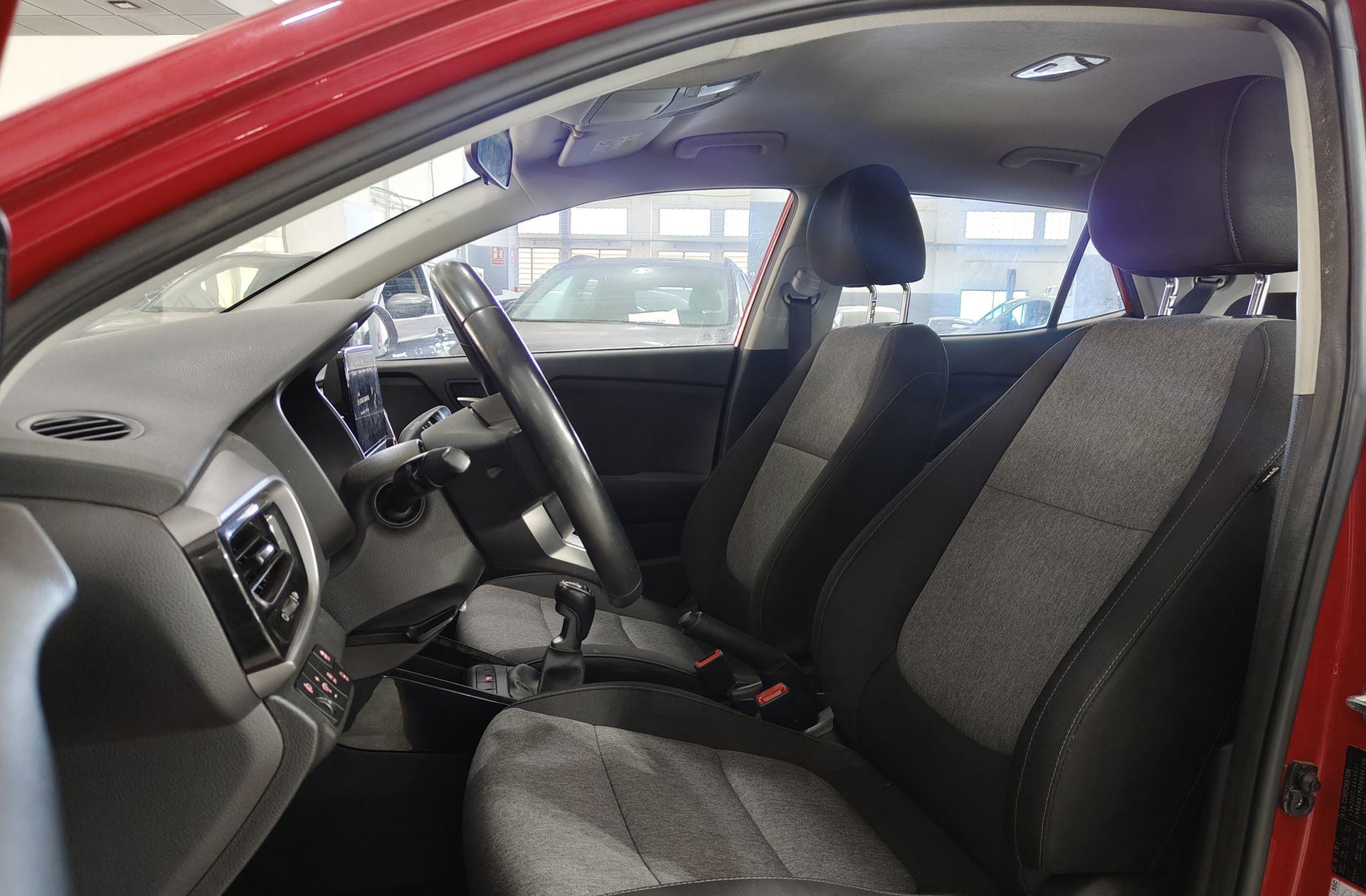 Kia Stonic 1.0 T-GDi Concept - foto 10