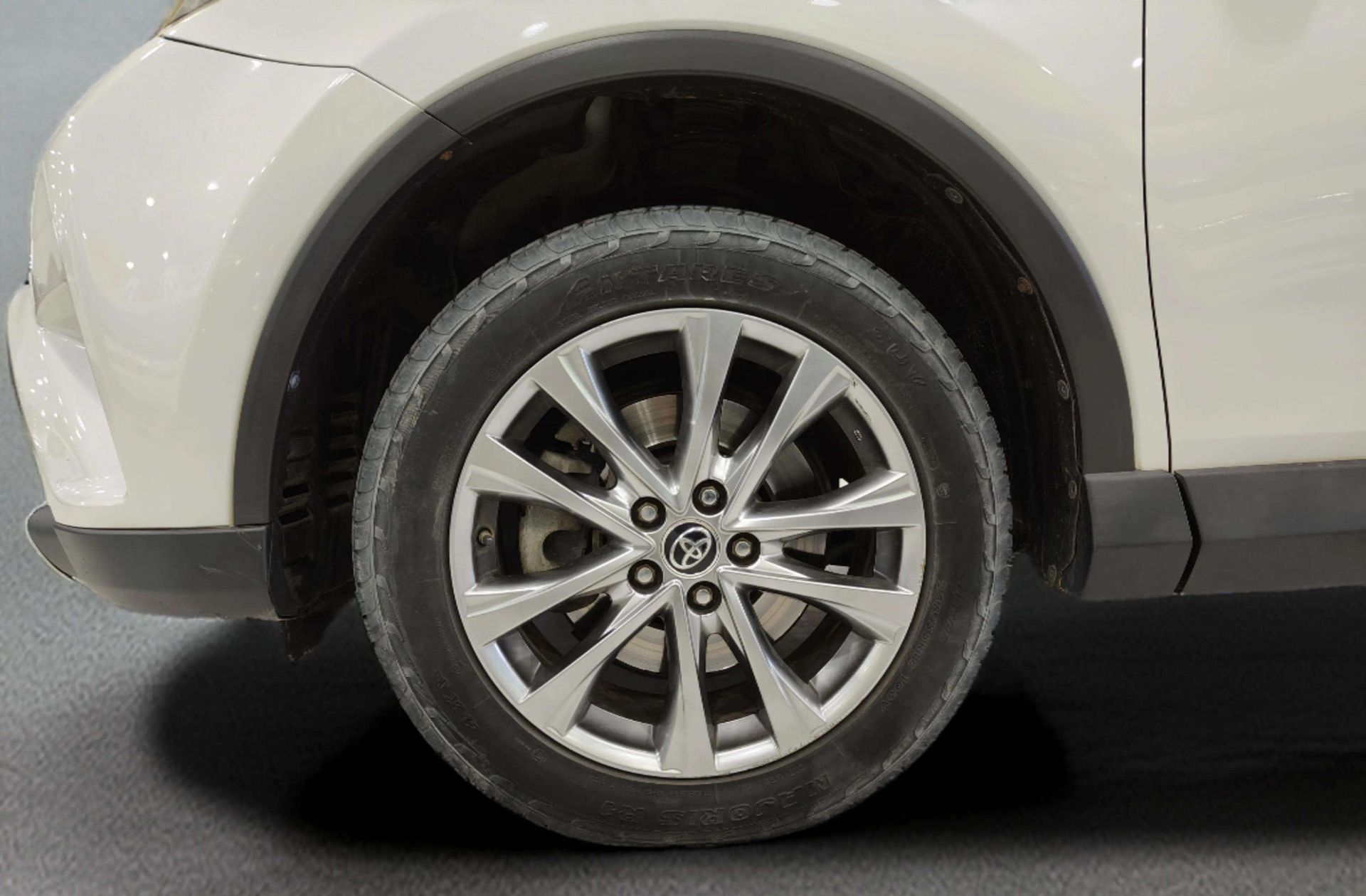 Toyota RAV4 150D 2WD Advance - foto 39
