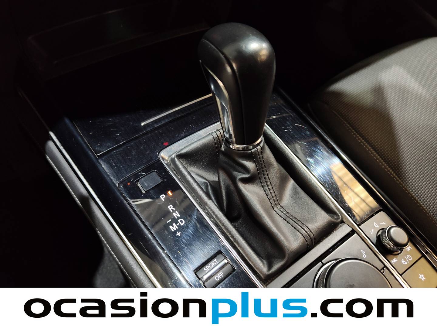 Foto Mazda CX-30 Mazda CX-30 2.0 e-Skyactiv-X Zenith AT (186 CV)