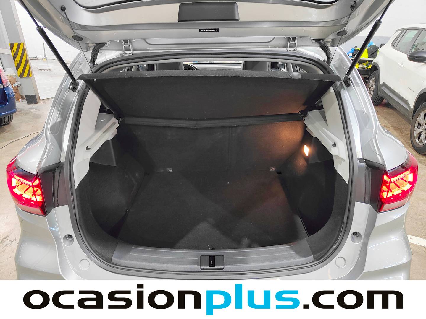 Foto MG ZS MG ZS 1.0T Luxury (111 CV)