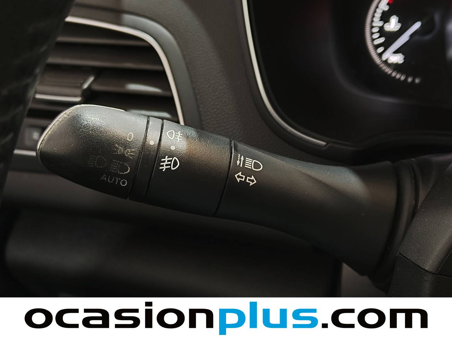 Foto Renault Mégane Renault Megane Renault Megane Zen Energy TCe 97 kW (130 CV)