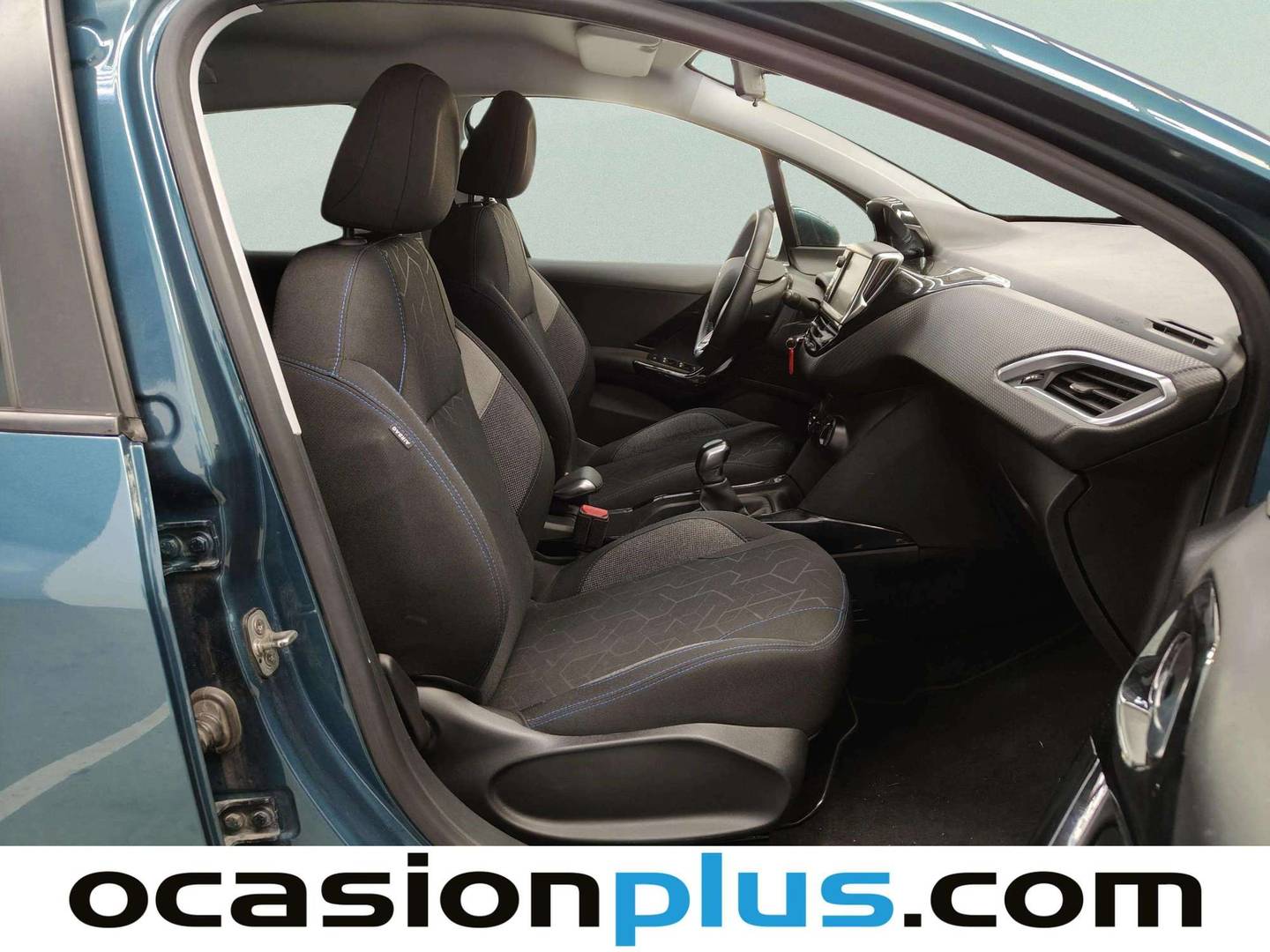 Peugeot 2008 Peugeot 2008 PureTech Signature (82 CV) manual