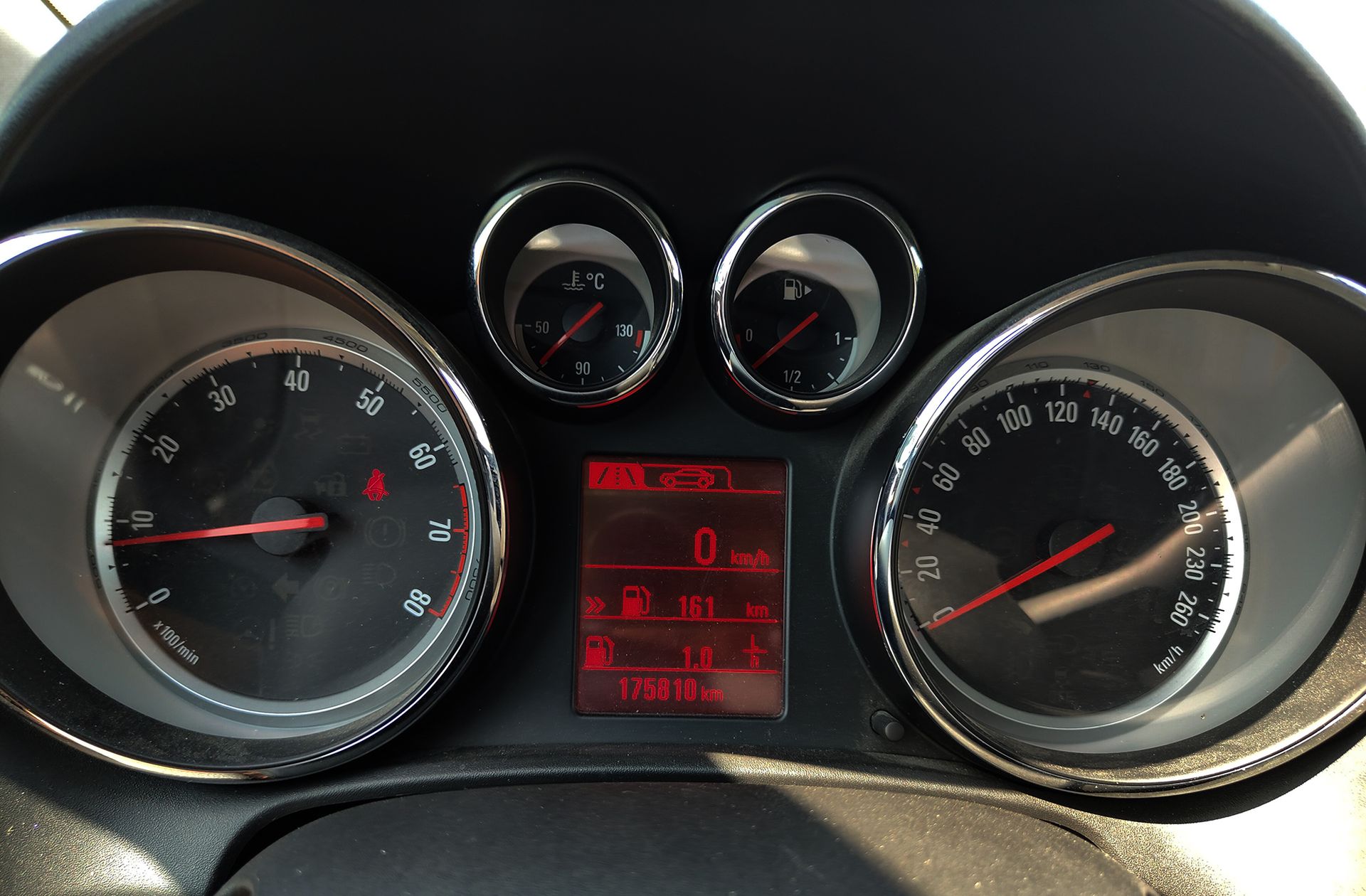 Opel Astra 1.4 Turbo Excellence - foto 25