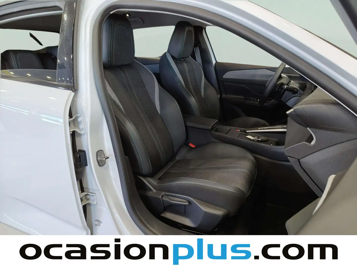 Foto Peugeot 308 Peugeot 308 Allure Hybrid eDCS6 (136 CV)