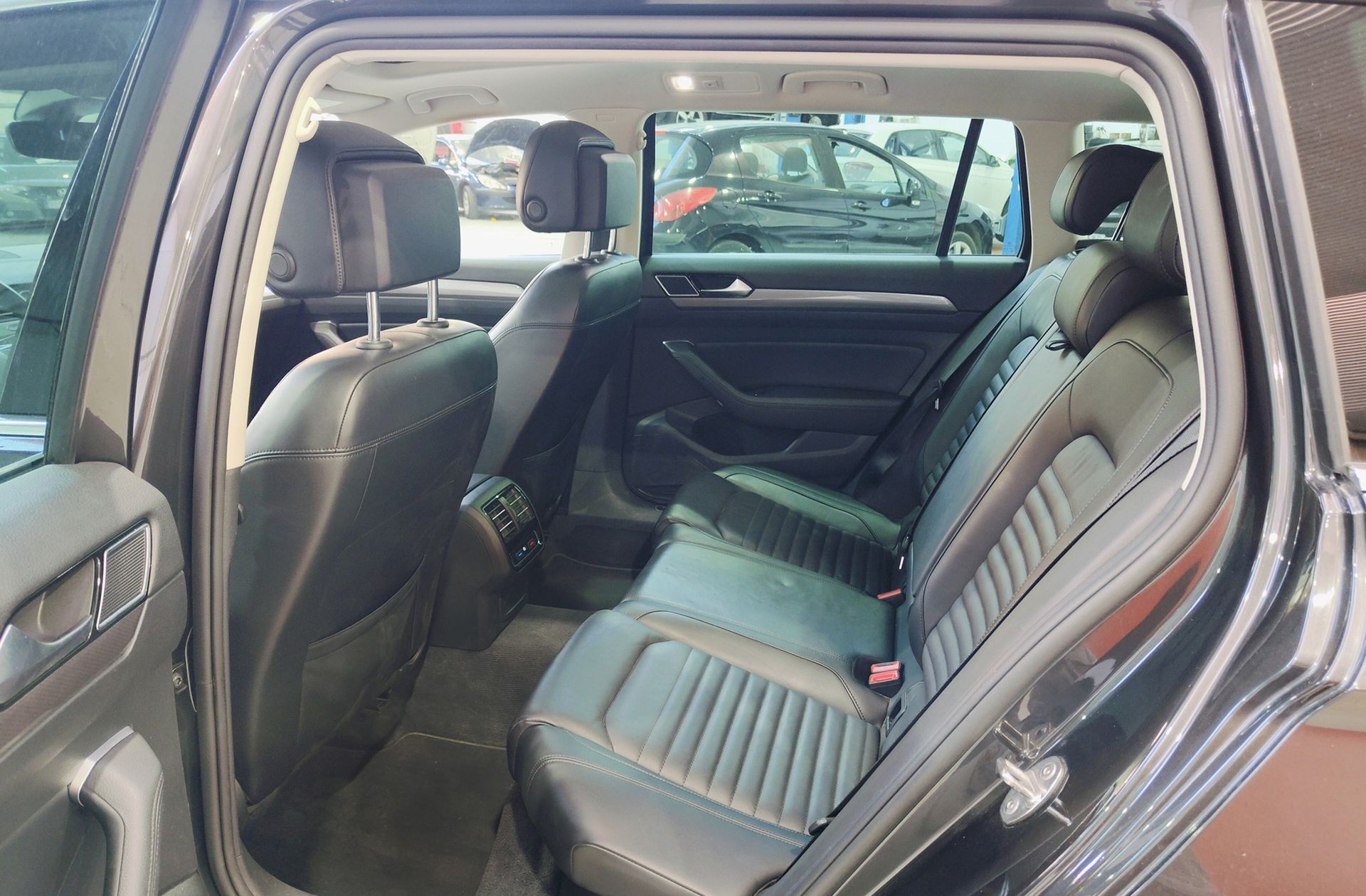Volkswagen Passat Alltrack 2.0 TDI BMT 4Motion DSG - foto 15