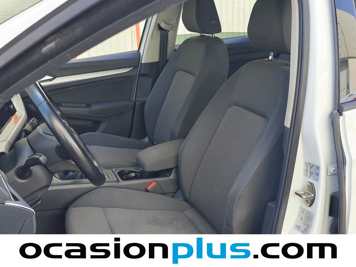 Foto asientos delanteros Volkswagen Golf Volkswagen Golf Life 2.0 TDI (115 CV)