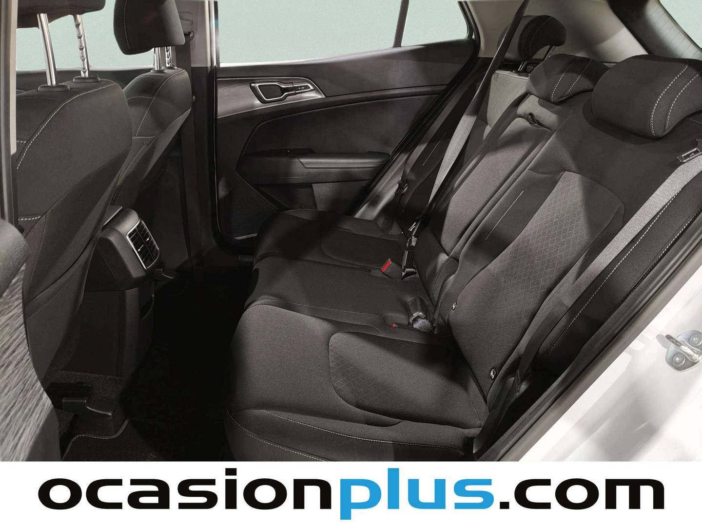 Foto asientos traseros KIA Sportage Kia Sportage 1.6 T-GDi MHEV Business 4x2 DCT (160 CV)