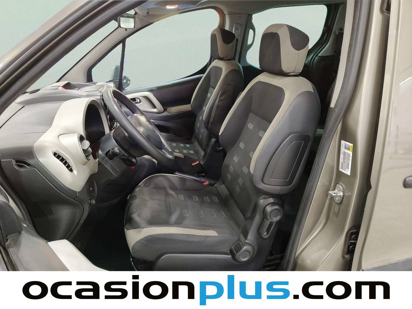Foto asientos delanteros Citroën Berlingo Citroën Berlingo 1.6 HDI XTR Plus (92 CV)