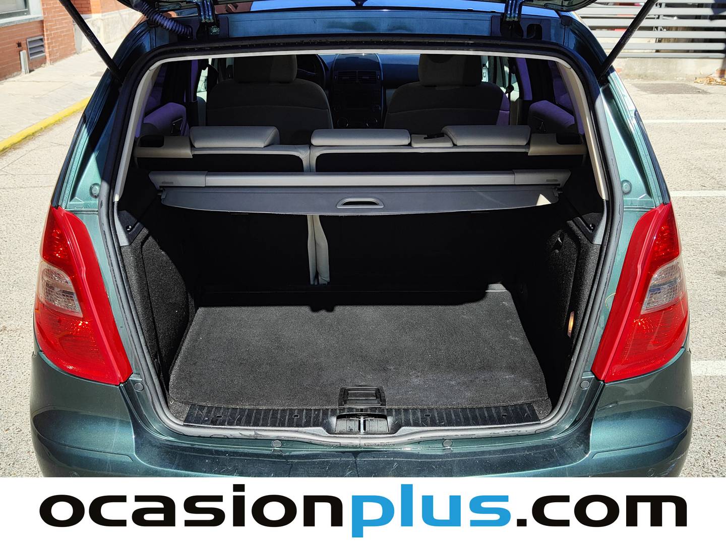 Fotos maletero Mercedes Clase A Mercedes Clase A 160 CDI Blue Efficiency Exclusive Edition (82 CV)