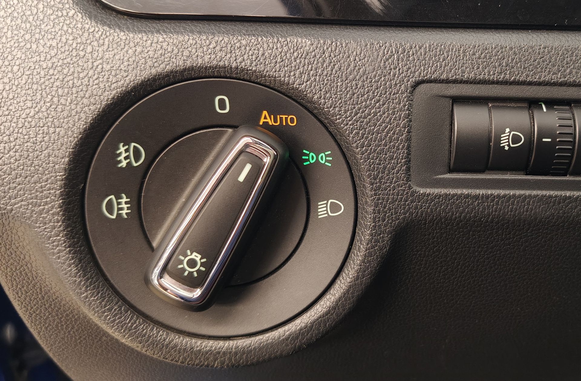 Škoda Spaceback 1.0 TSI Ambition - foto 8
