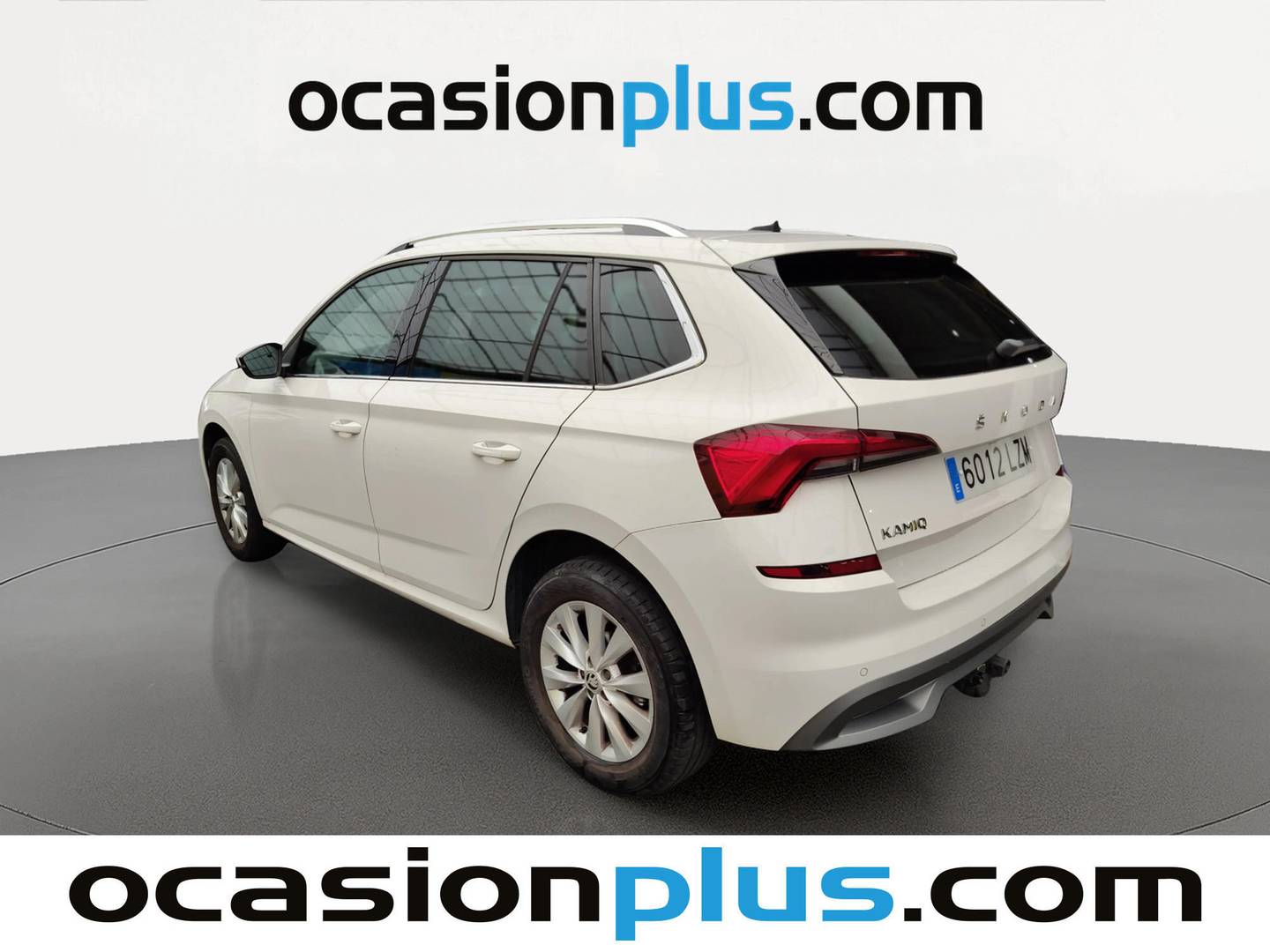 Foto trasera Skoda Kamiq Skoda Kamiq 1.0 TSI Emotion  (110 CV) izquierda
