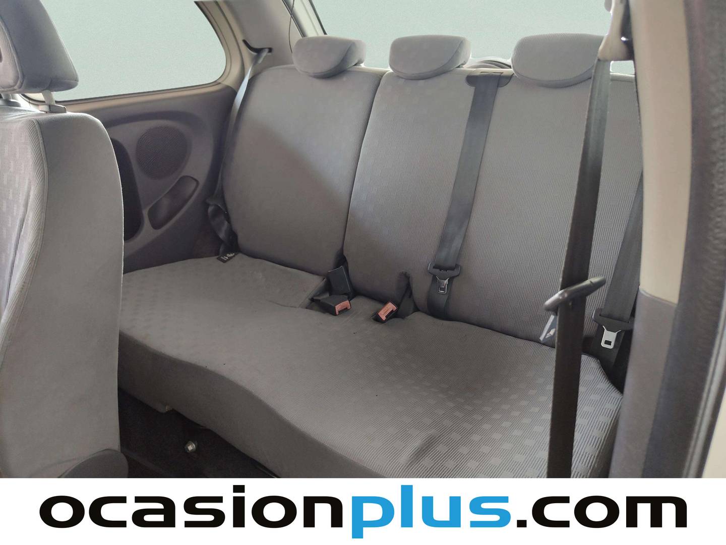 Foto asientos traseros Nissan Micra Nissan Micra 1.2 Visia Plus (80 CV)