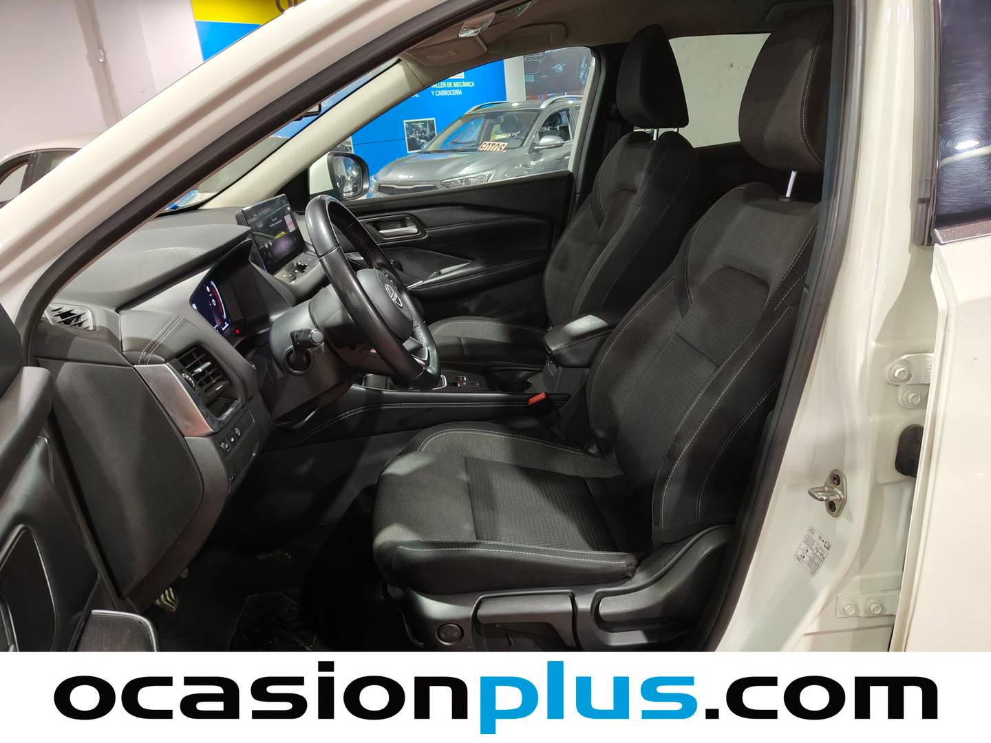 Foto asientos delanteros Nissan QASHQAI Nissan Qashqai DIG-T 140 mHEV N-Connecta 4x2  (140 CV)