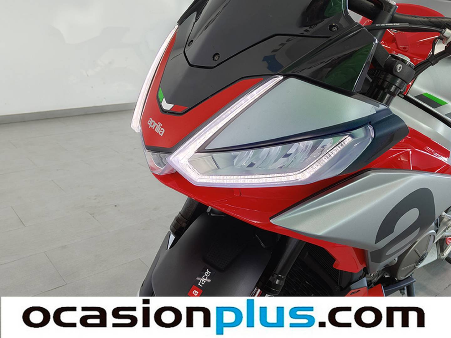 Foto Aprilia Tuono 660 EURO 5 Aprilia Tuono 660 EURO 5 (95 CV)